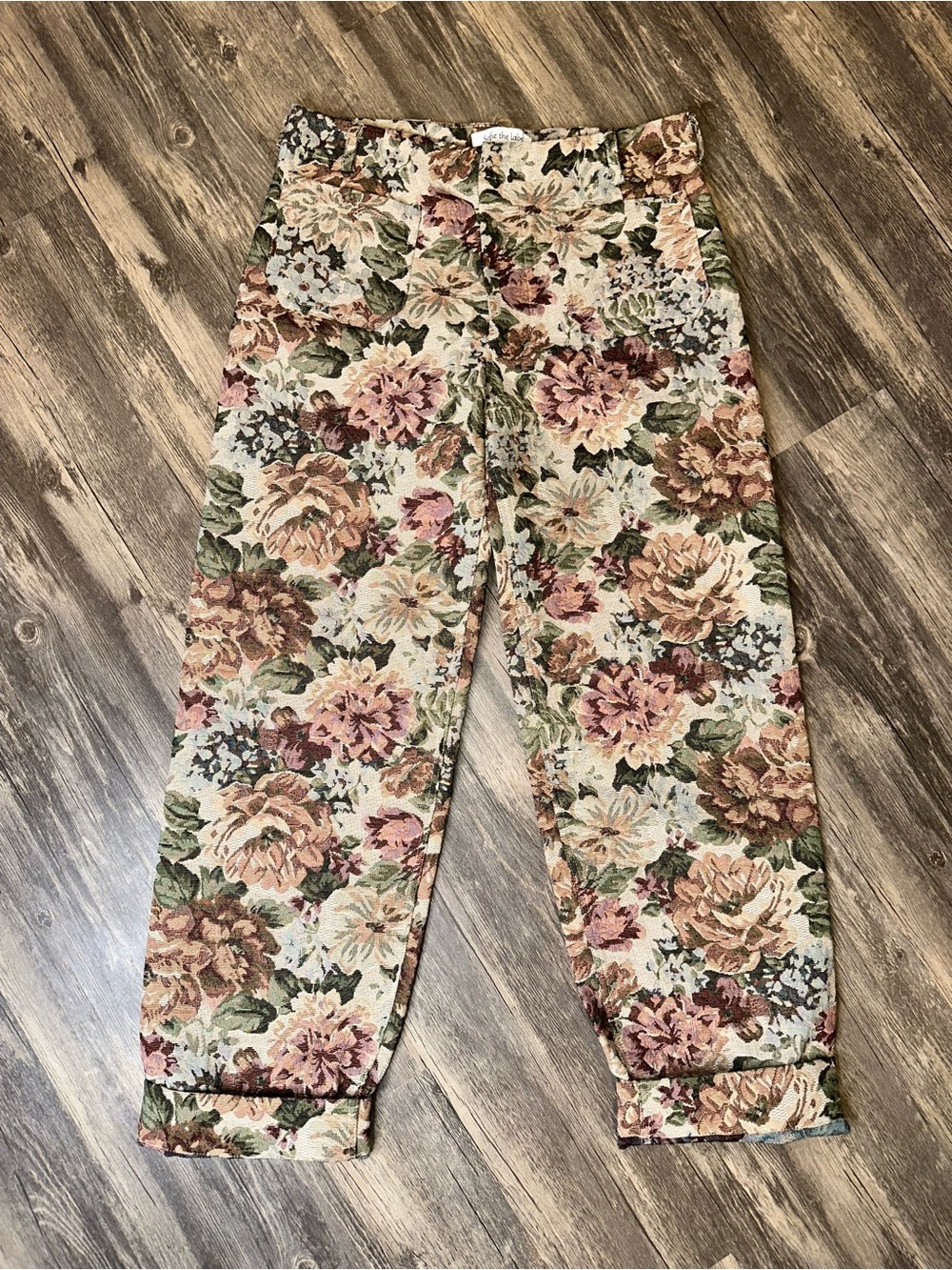 Sofie the Label Floral Tapestry Cropped Pants Size L Vintage Style